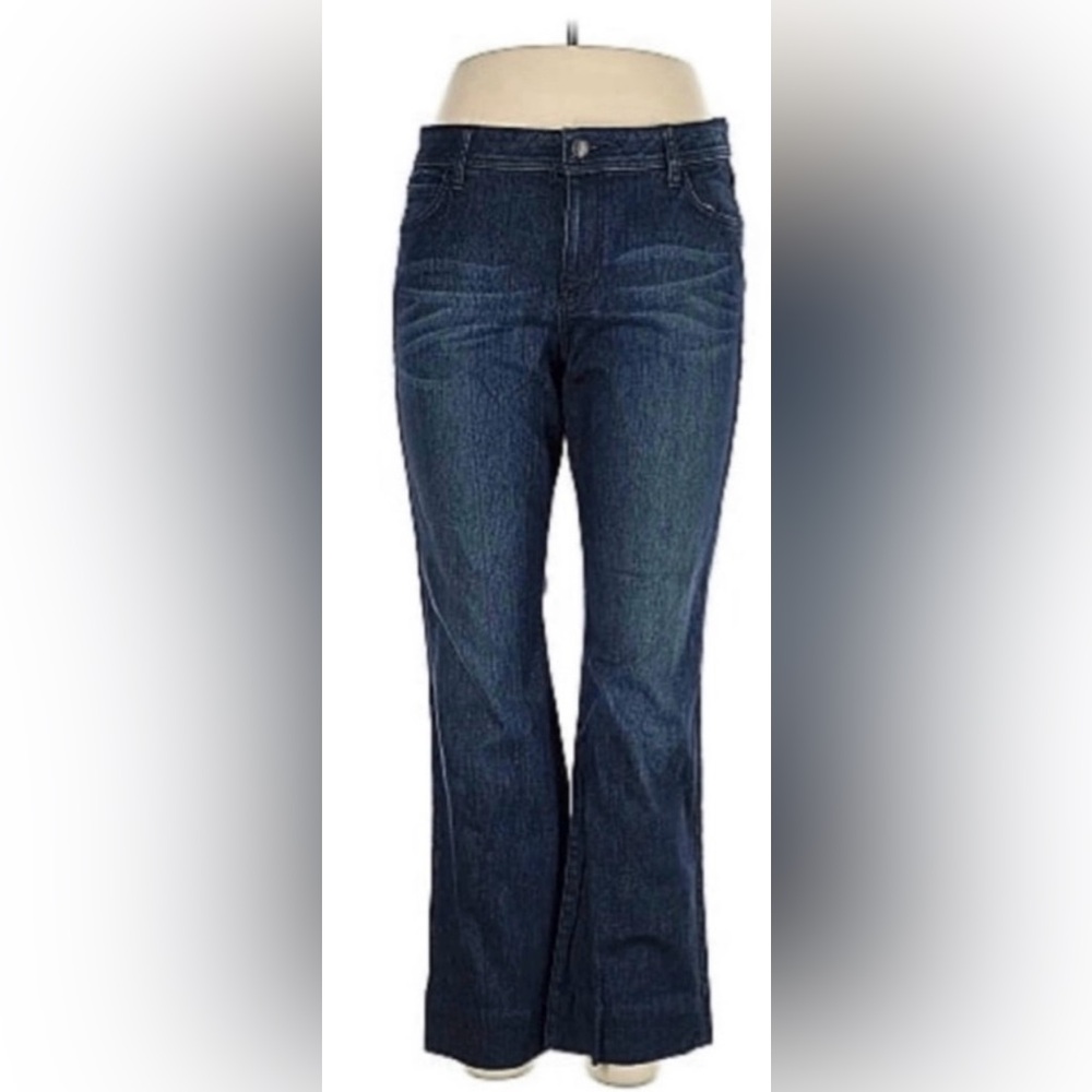 NWT Cabi women’s Size 10 distressed wide leg denim blue jeans